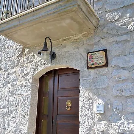 La Casa Vecchia Panzió Gallo