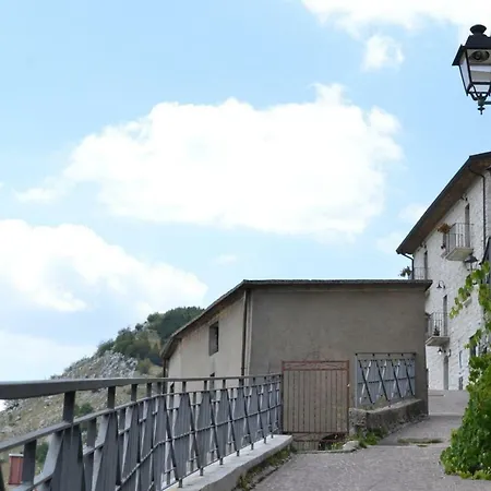 La Casa Vecchia B&B Gallo (Caserta)